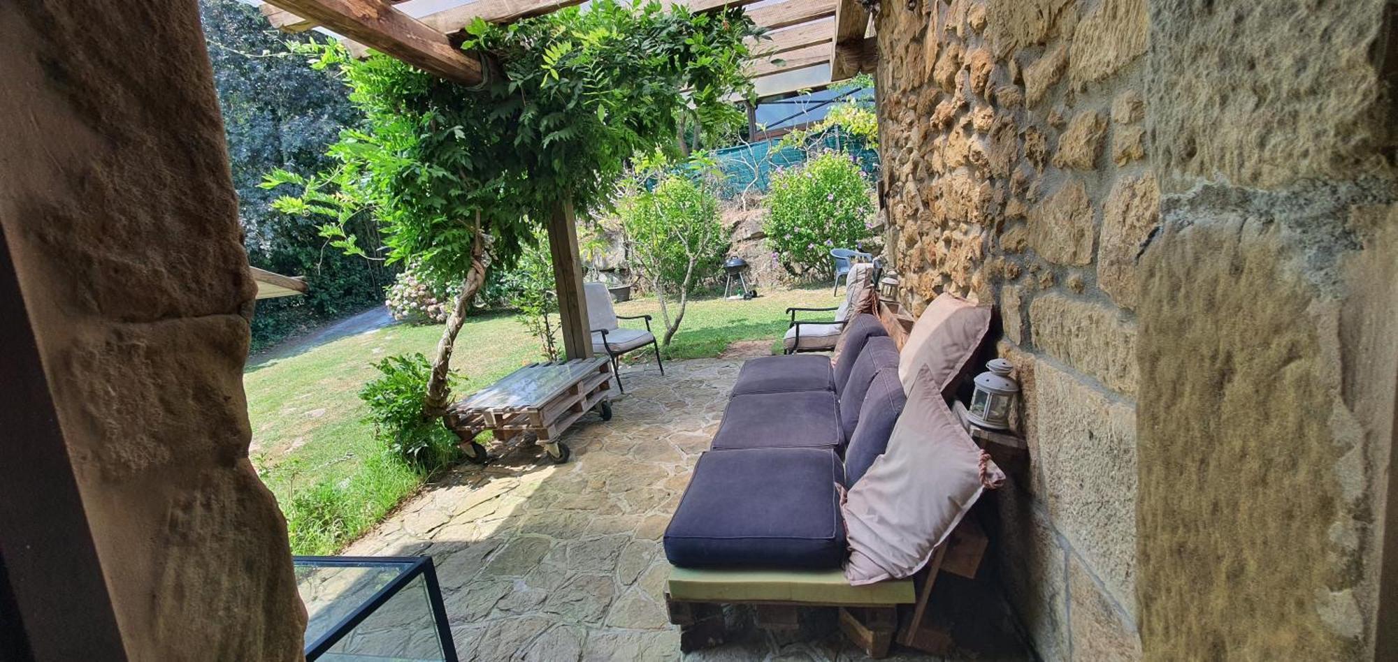 Fuente De Gueelo Guest House San Bartolome de Meruelo ภายนอก รูปภาพ