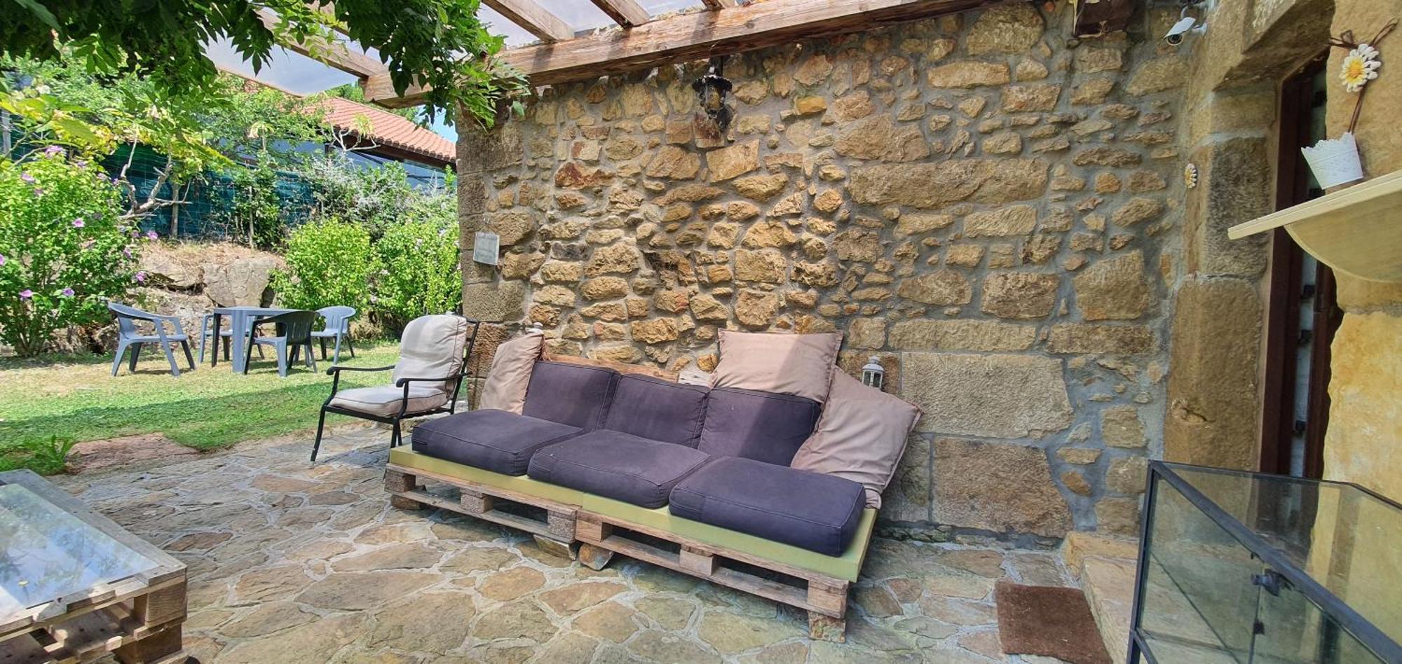 Fuente De Gueelo Guest House San Bartolome de Meruelo ภายนอก รูปภาพ
