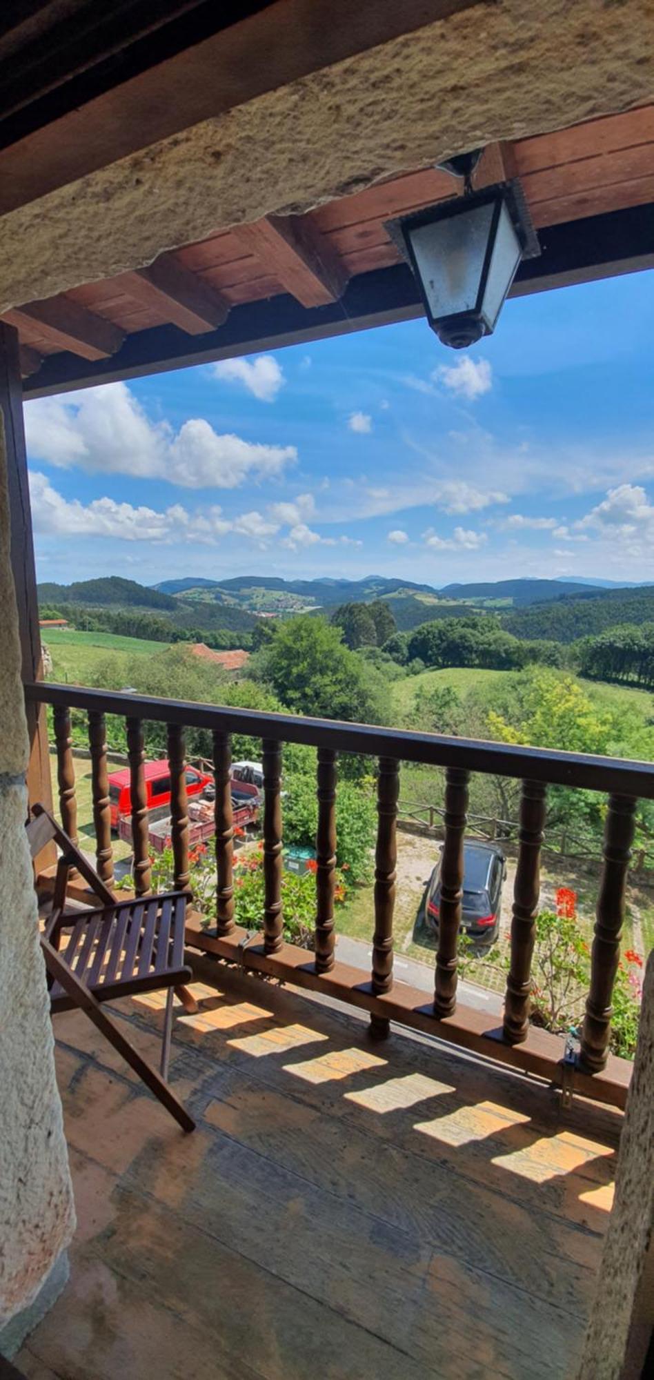 Fuente De Gueelo Guest House San Bartolome de Meruelo ภายนอก รูปภาพ
