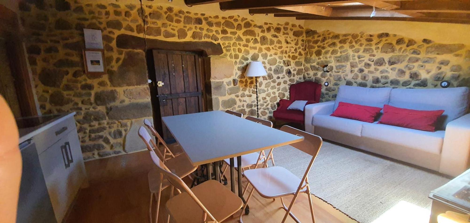 Fuente De Gueelo Guest House San Bartolome de Meruelo ภายนอก รูปภาพ