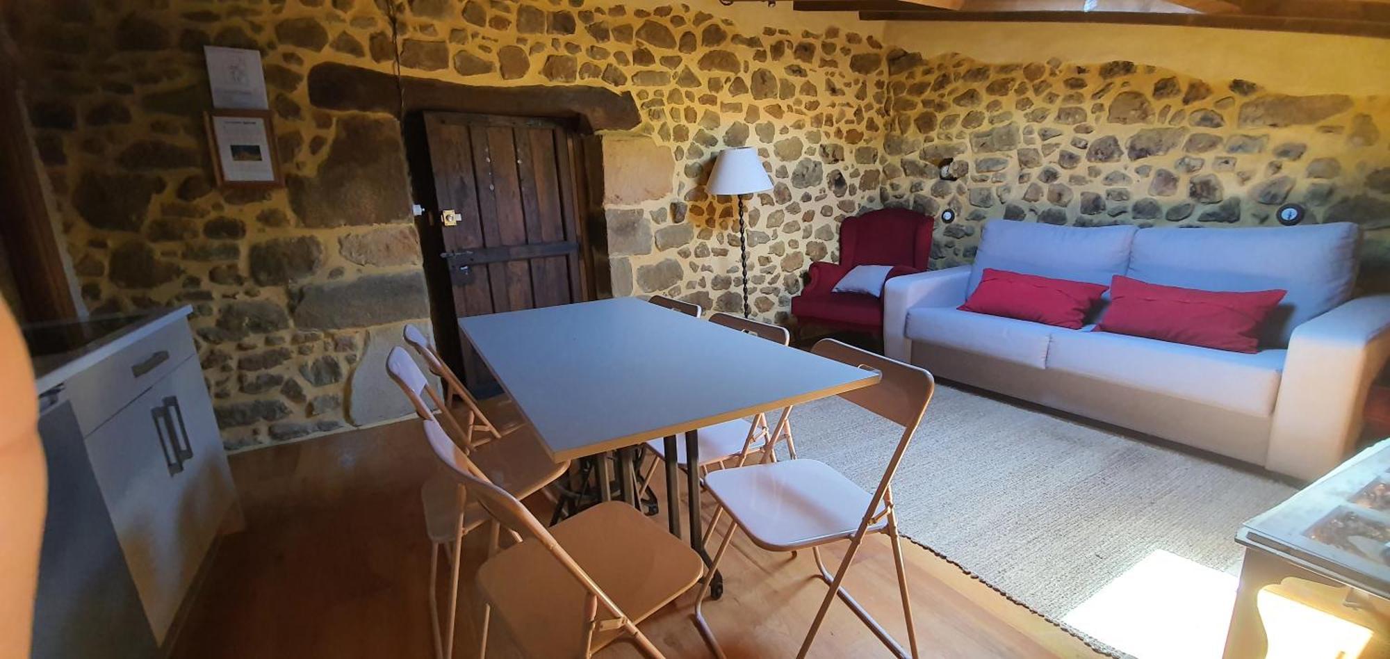 Fuente De Gueelo Guest House San Bartolome de Meruelo ภายนอก รูปภาพ
