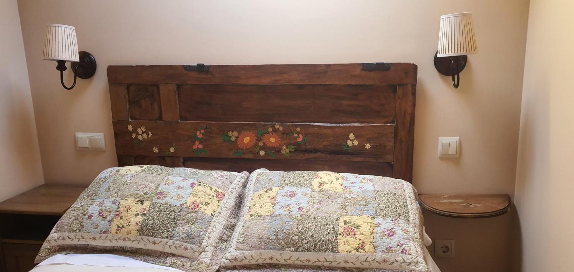 Fuente De Gueelo Guest House San Bartolome de Meruelo ภายนอก รูปภาพ