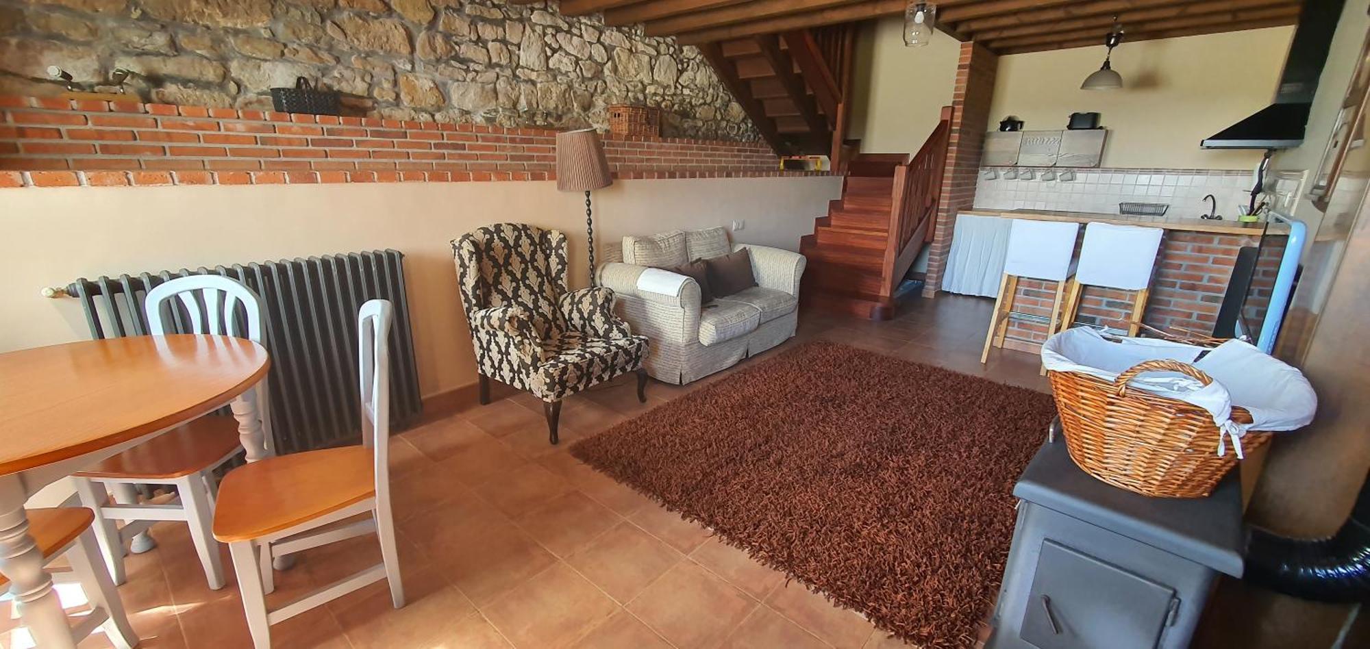 Fuente De Gueelo Guest House San Bartolome de Meruelo ภายนอก รูปภาพ